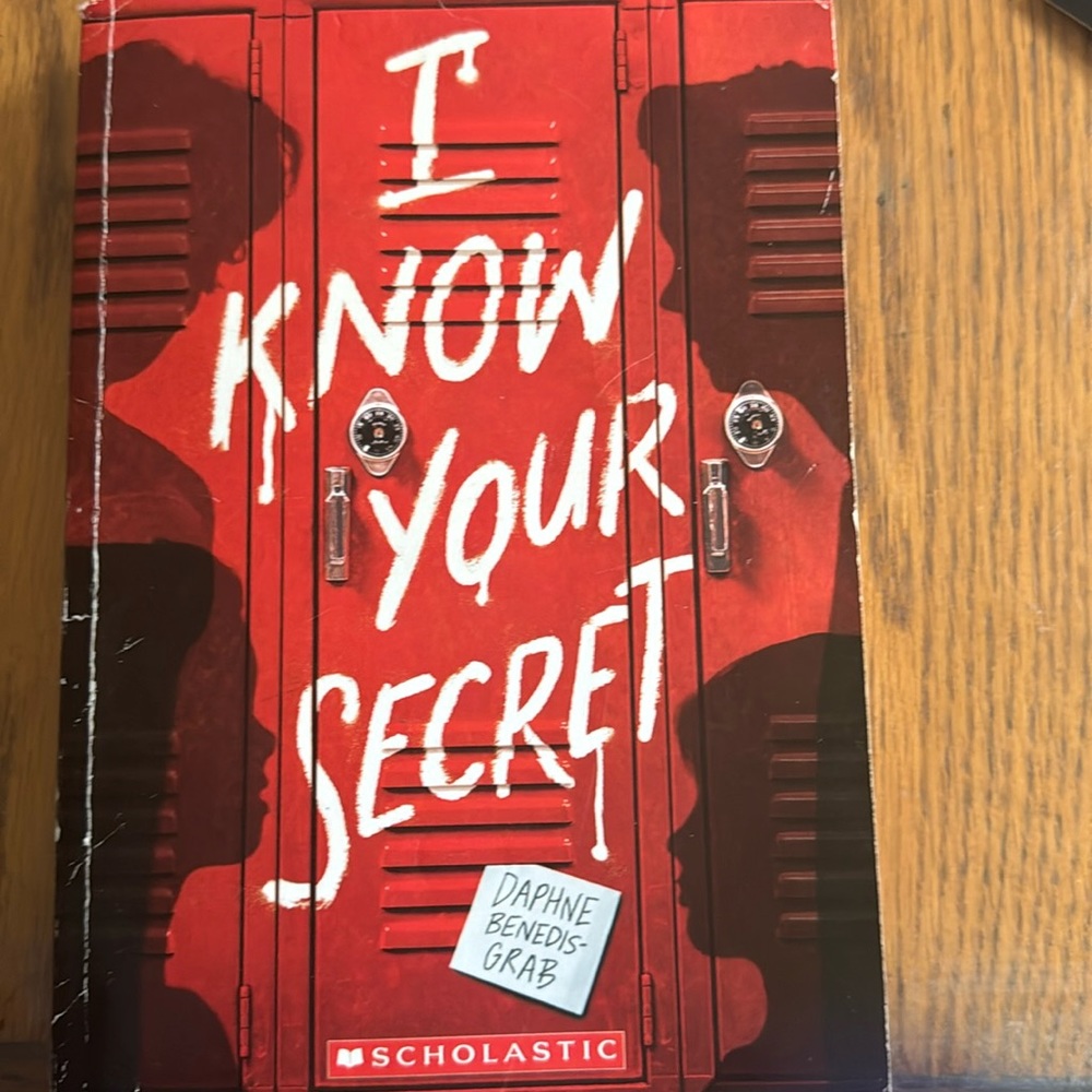 3 mystery book bundle!!!!